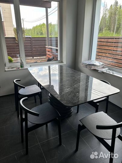 Обеденный стол из керамогранита fago