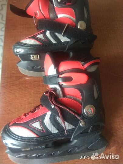 Коньки хоккейные