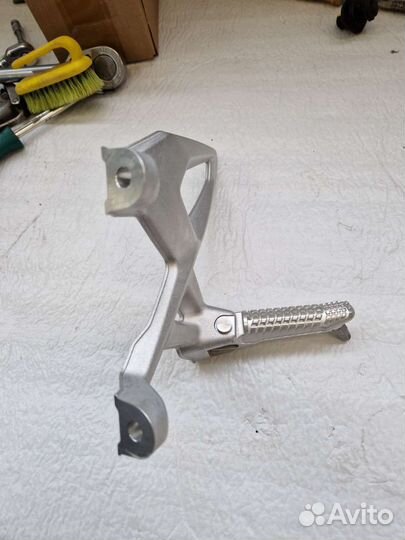 Подножка передняя левая BMW S1000R K63 2021-2022