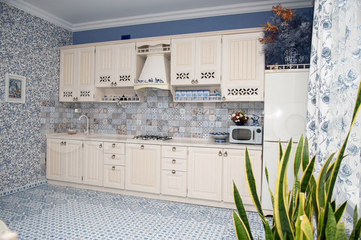 Дом 300 м² на участке 12,5 сот.