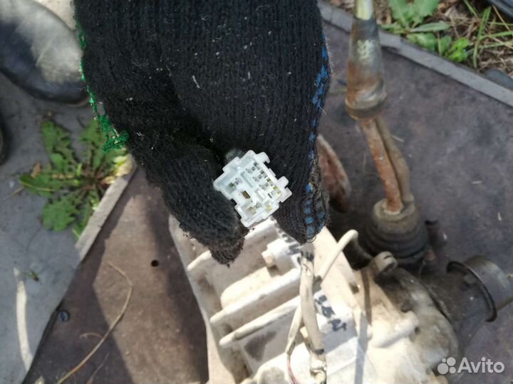 Коробка раздаточная Митсубиси Паджеро Мини 2