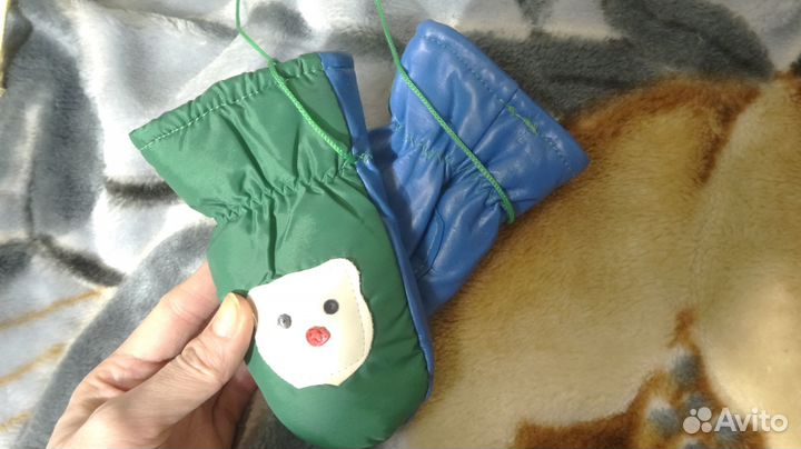 Зимние наборы (шапка, шарф, варежки) для детей