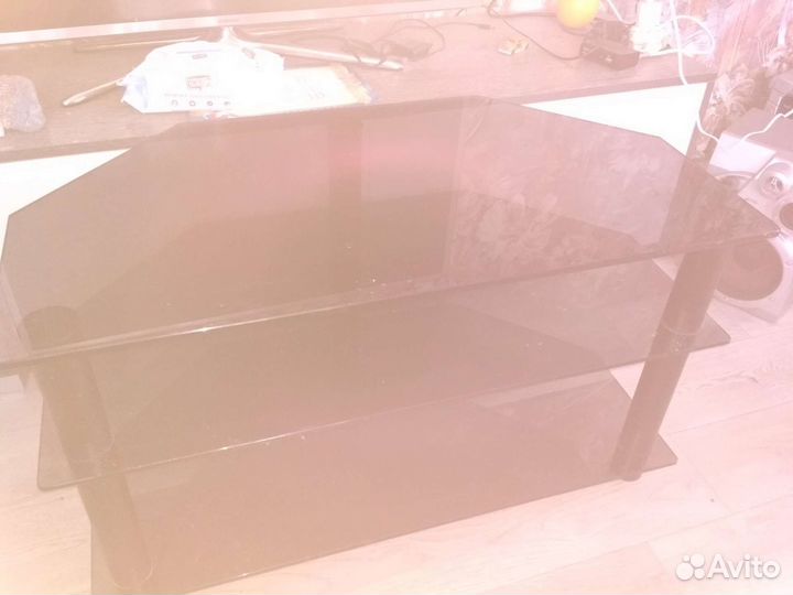 Стеклянная тумба