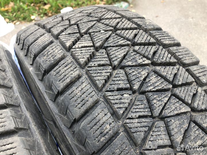 Bridgestone Blizzak DM-V2 225/60 R18