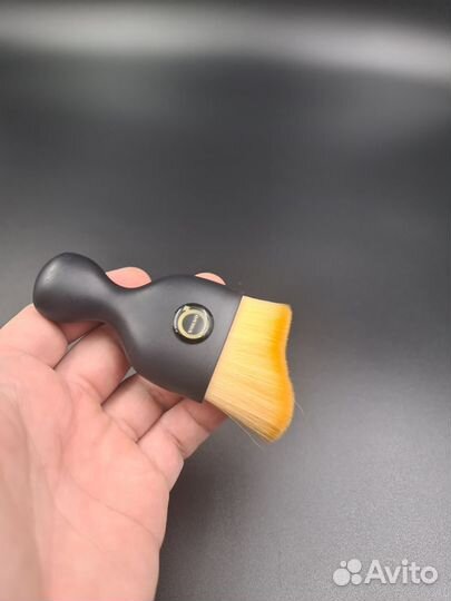 Щеточка мягкая от пыли для автомобиля Volvo
