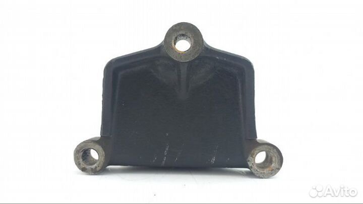 Кронштейн опоры двигателя задний Opel Vivaro F9Q