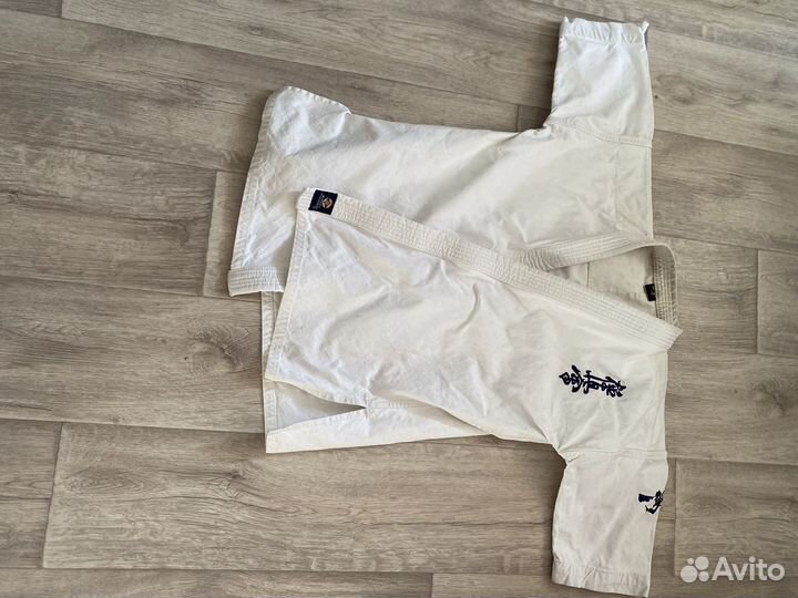 Кимоно для киокушинкай каратэ