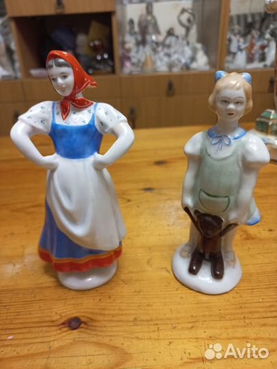 Продаю фарфоровые статуэтки СССР