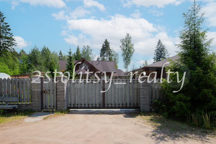 Дом 349 м² на участке 24 сот.