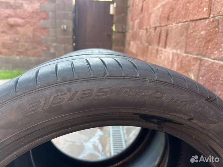 Pirelli P Zero 275/40 R20 и 315/35 R20 110W