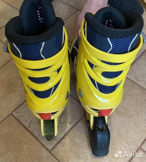 Роликовые коньки