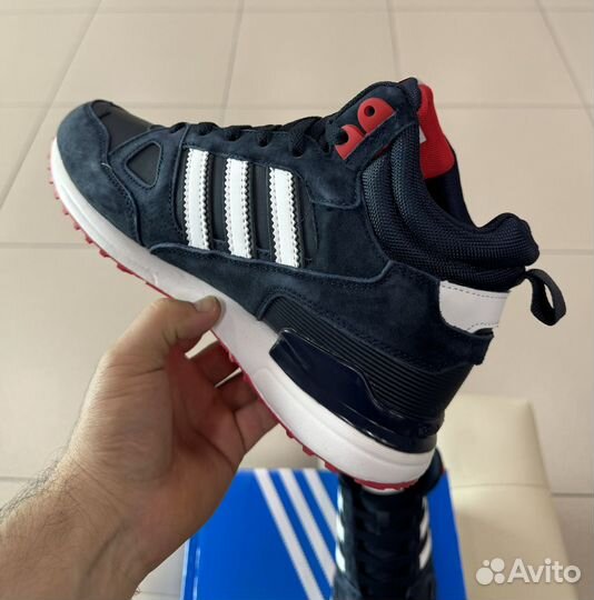 Кроссовки adidas ZX 750 зимние 41-46