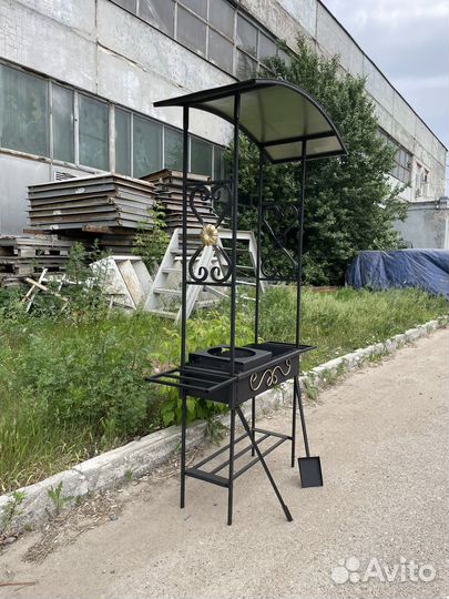 Мангал полностью разборный с крышей