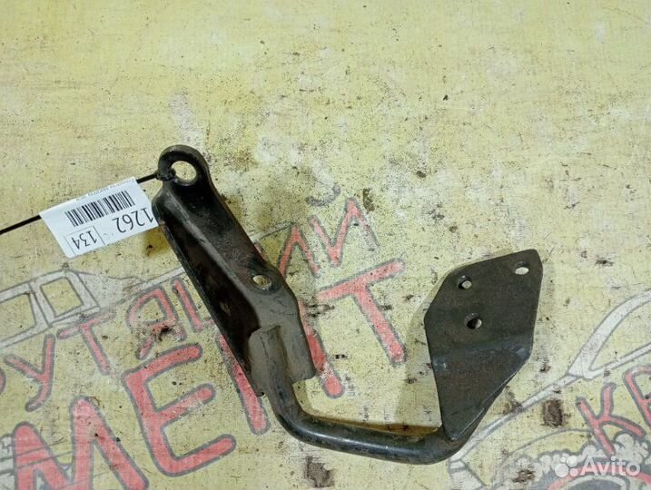 Кронштейн двигателя правый Chevrolet Spark A08S3