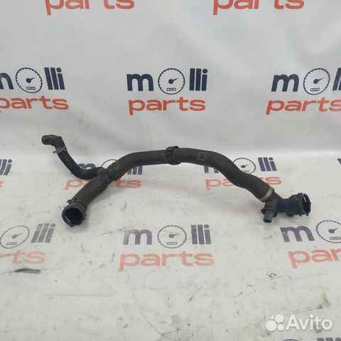 Патрубок системы охлаждения Audi A4 B9 2019