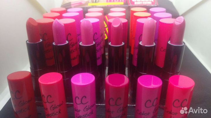 Помада для губ в ассортименте