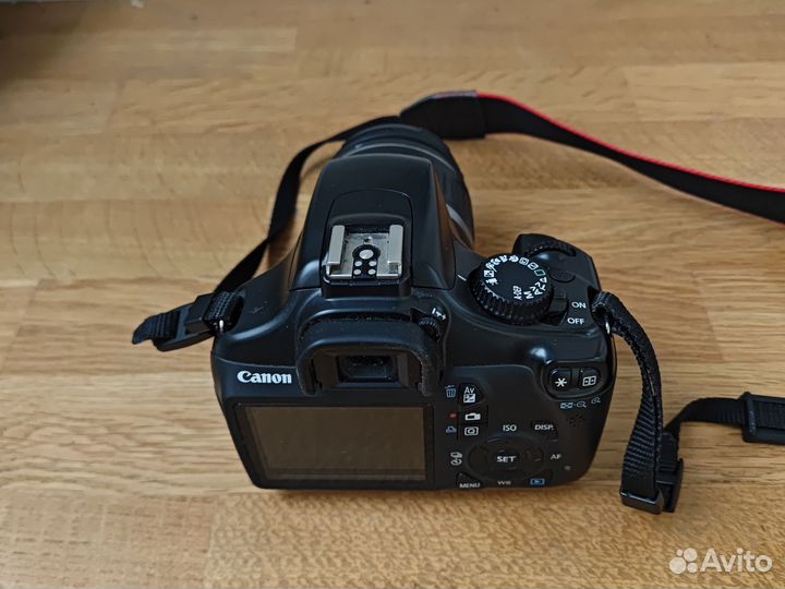 Зеркальный фотоаппарат canon eos 1100d