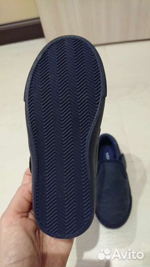 Полуботинки Vitacci (новые) 26 р-р