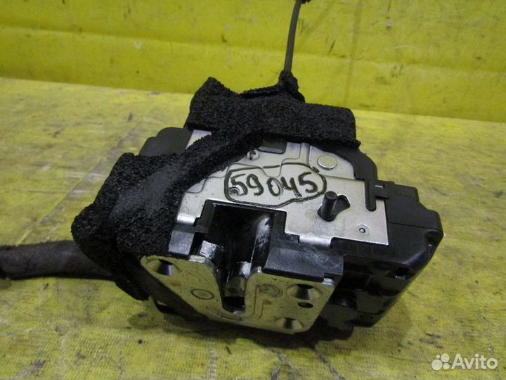 Замок задней двери Nissan Juke 10-20г 59045