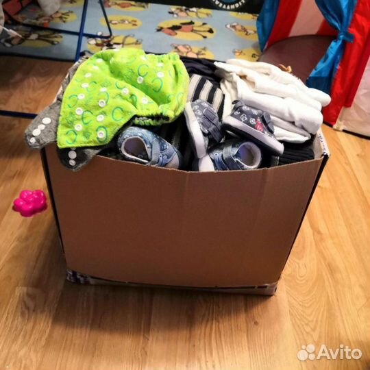 Коробка с вещами