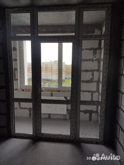 Балконный блок с дверью пвх