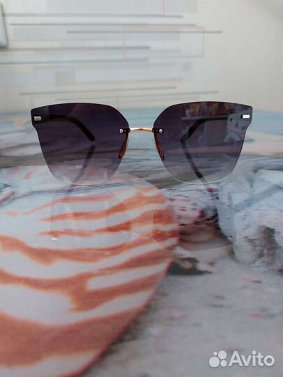 Солнцезащитные очки женские