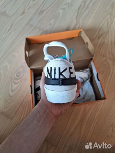 Nike blazer low 77