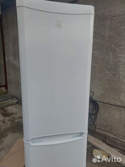 Холодильник Индесит