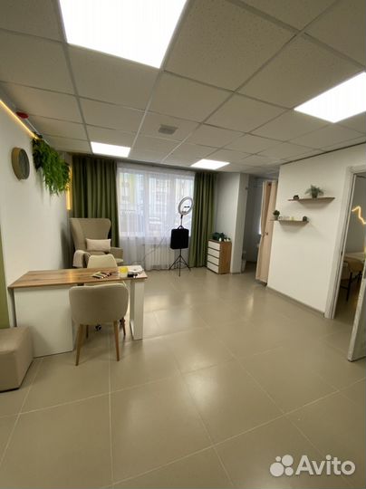 Аренда место мастера маникюра