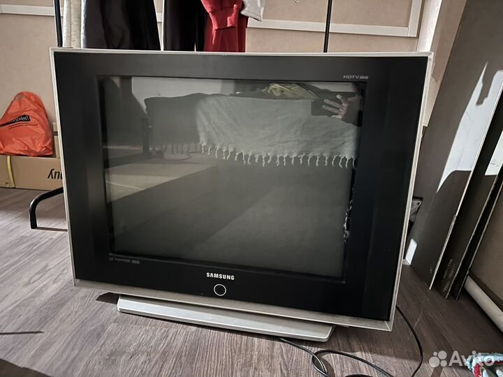 Телевизор samsung