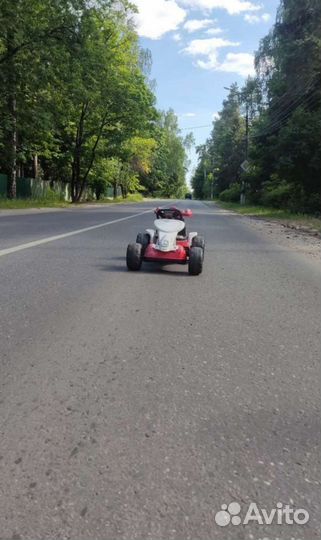 Гоночный болид