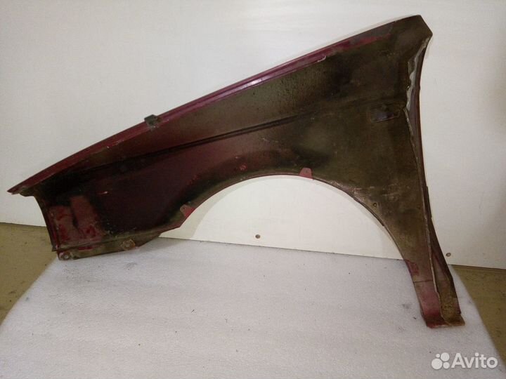 Крыло правое переднее VW Passat B3