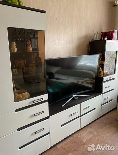 Тумба под телевизор