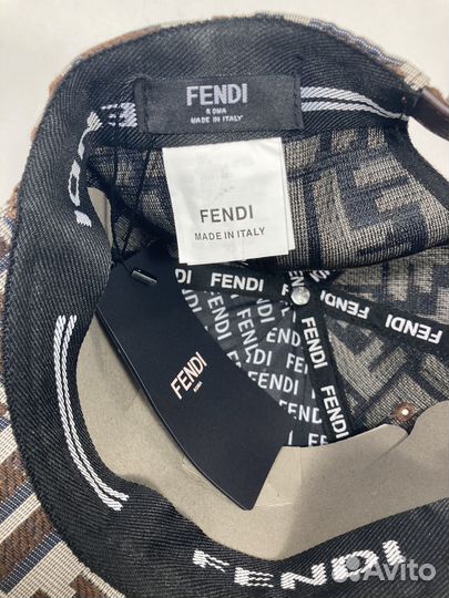 Бейсболка Fendi