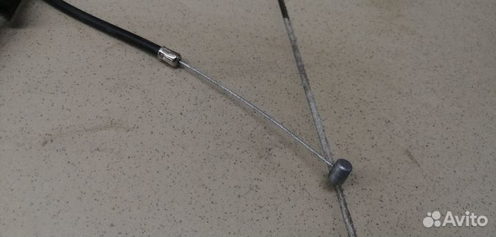 Трос открывания капота RAV 4 2013