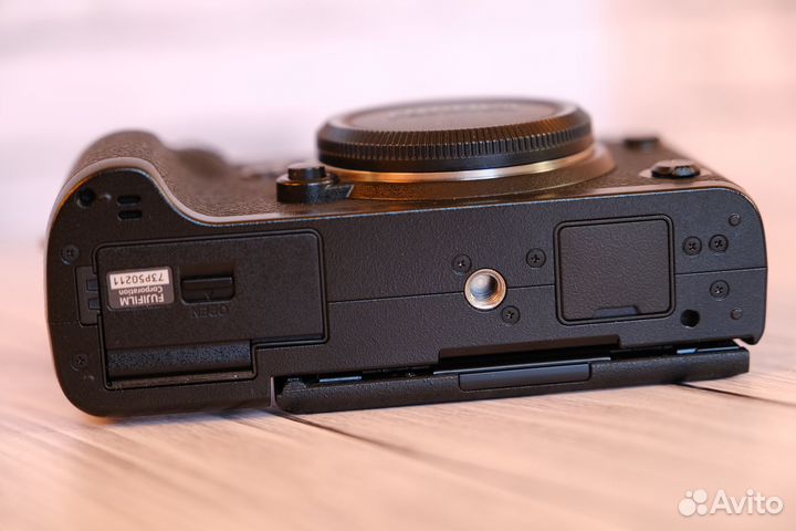 Fujifilm X-T2 Просто как новая, пробег 155 кадров