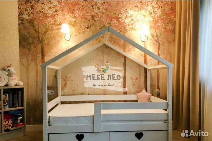 Кровать домик