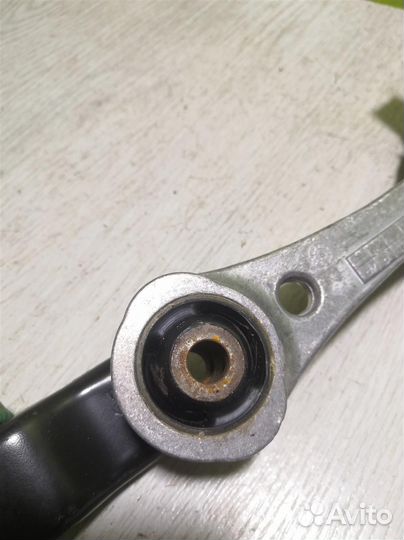 Кронштейн кпп Шкода Октавия А4