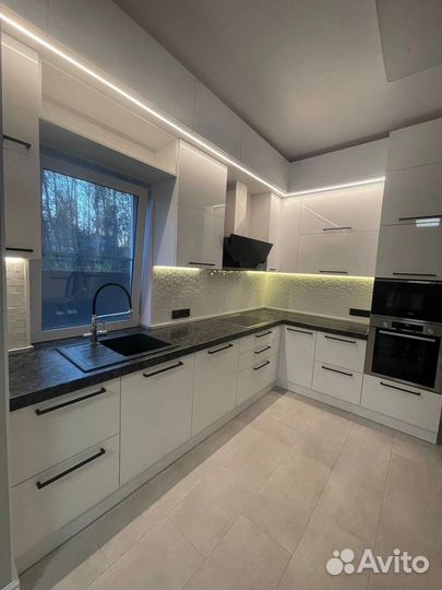 Новый кухонный гарнитур/ глянцевая кухня на заказ