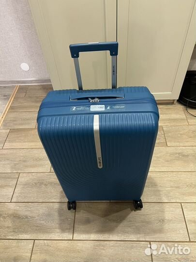 Чемодан samsonite новый M