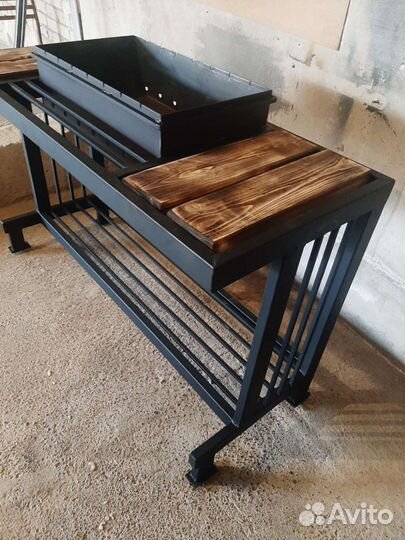 Крытый кованный мангал