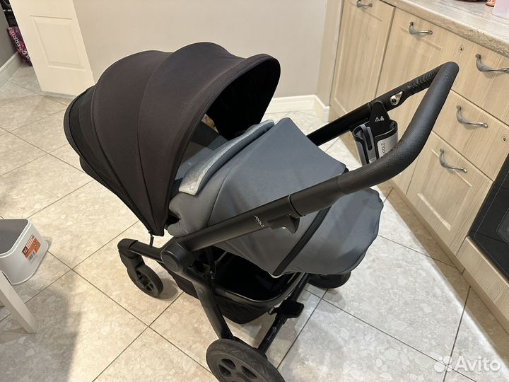 Коляска Joolz hub + кокон для новорожденных + допы