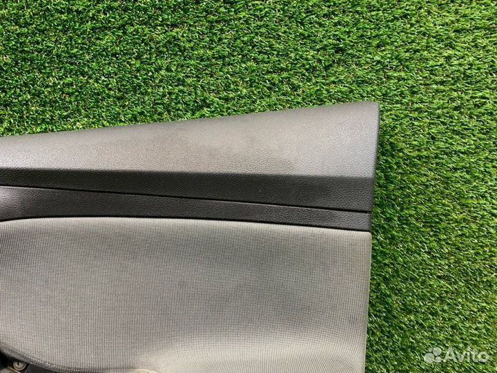 Обшивка двери карта передняя правая Ford Focus 3