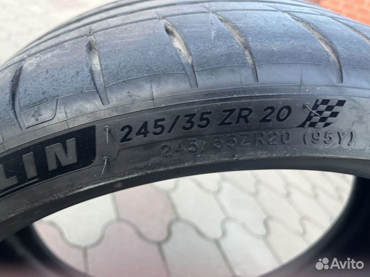 Michelin Pilot Sport 4 S 245/35 R20