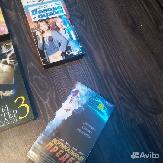 Видеокассеты