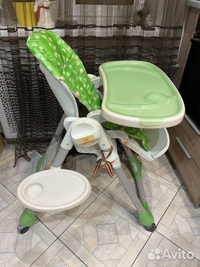Стульчик Chicco для кормления