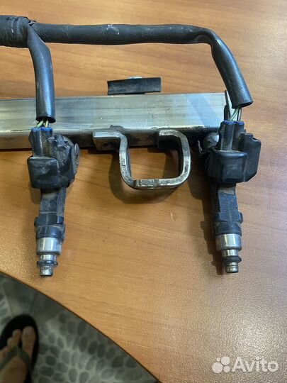 Топливная рампа Mazda 6 2.0