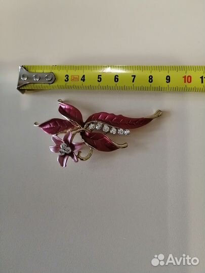 Ожерелье и брошь