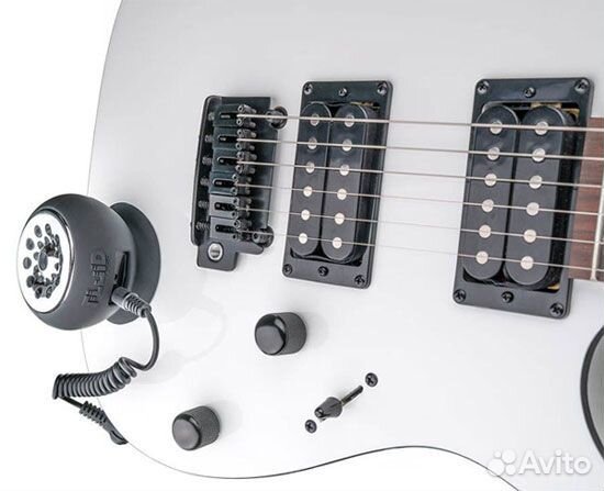 Гитарный мини монитор/усилитель Fluid Audio Strum