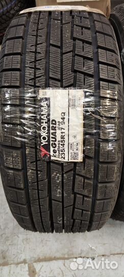 Yokohama Ice Guard IG60 235/45 R17 94Q